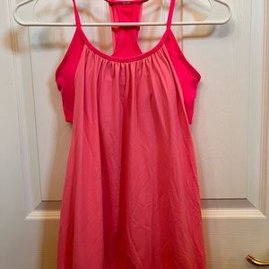 Lululemon tank top with built in bra, in beautiful excellent condition